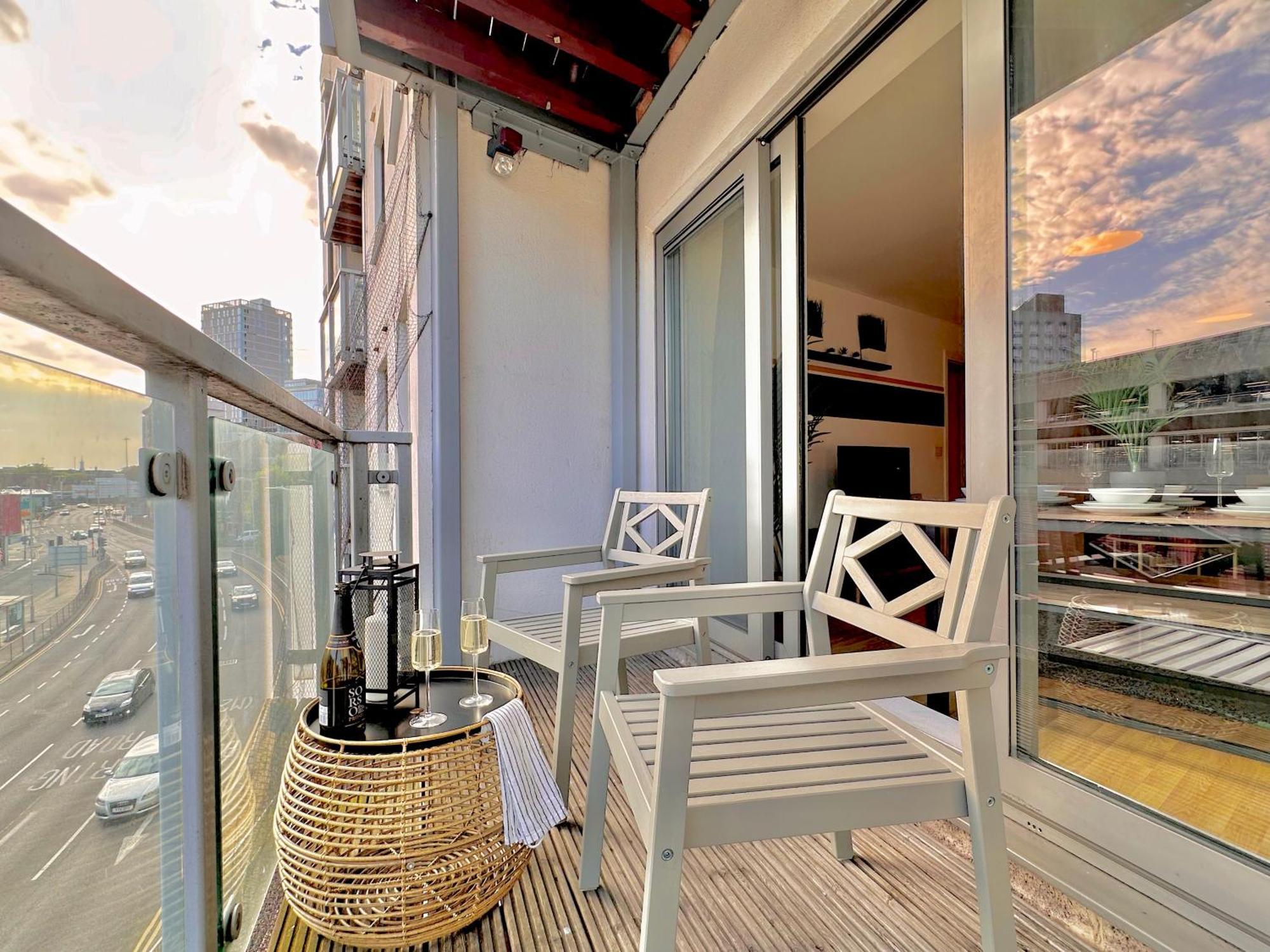 Watford Serviced Apartment, Free Parking, City Centre Eksteriør bilde