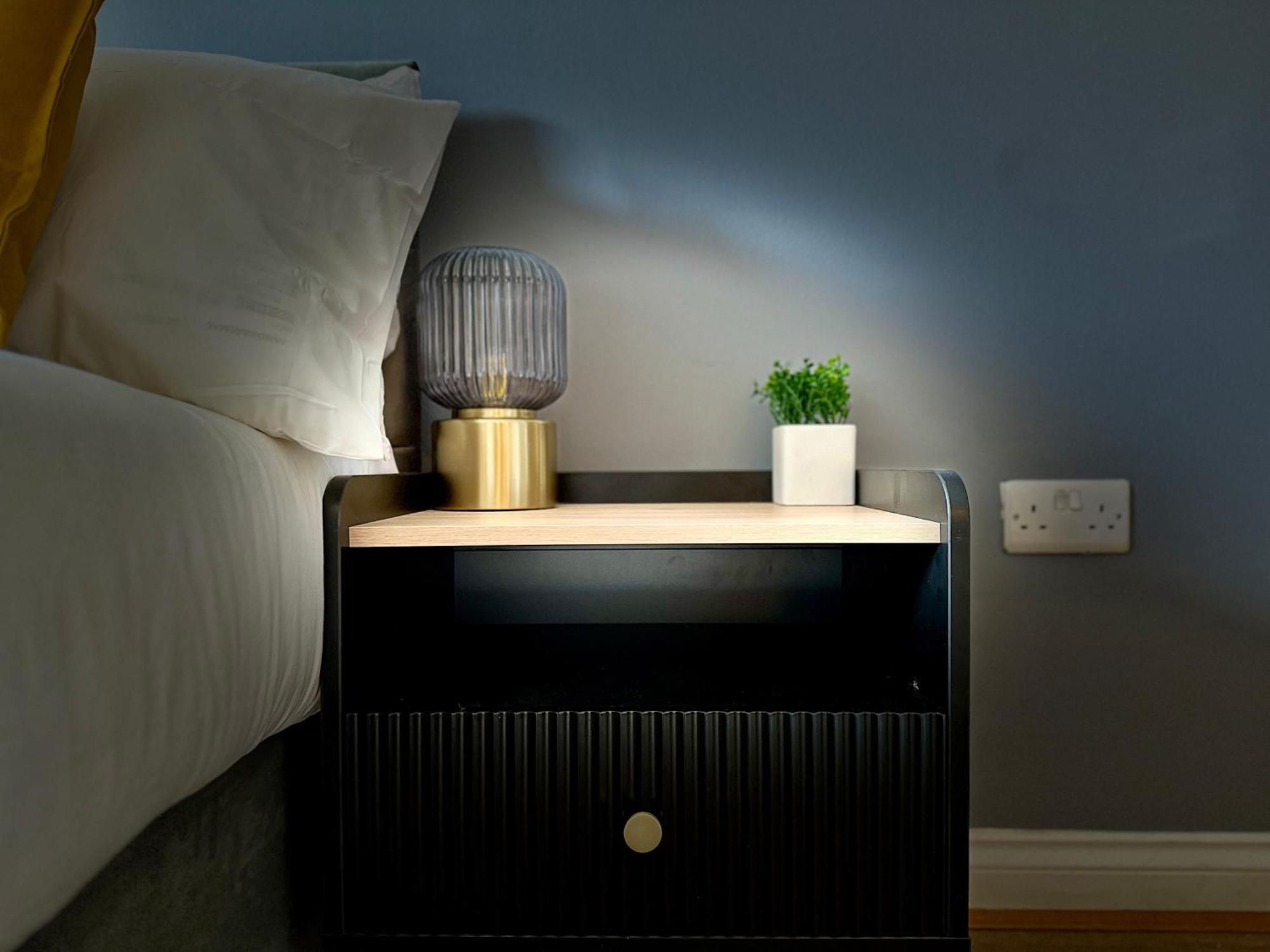 Watford Serviced Apartment, Free Parking, City Centre Eksteriør bilde